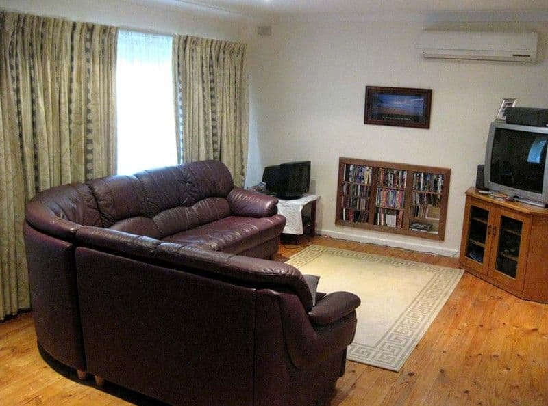 28  Nurrowin Drive, INGLE FARM SA 5098, Ingle Farm - Thumbnail 2