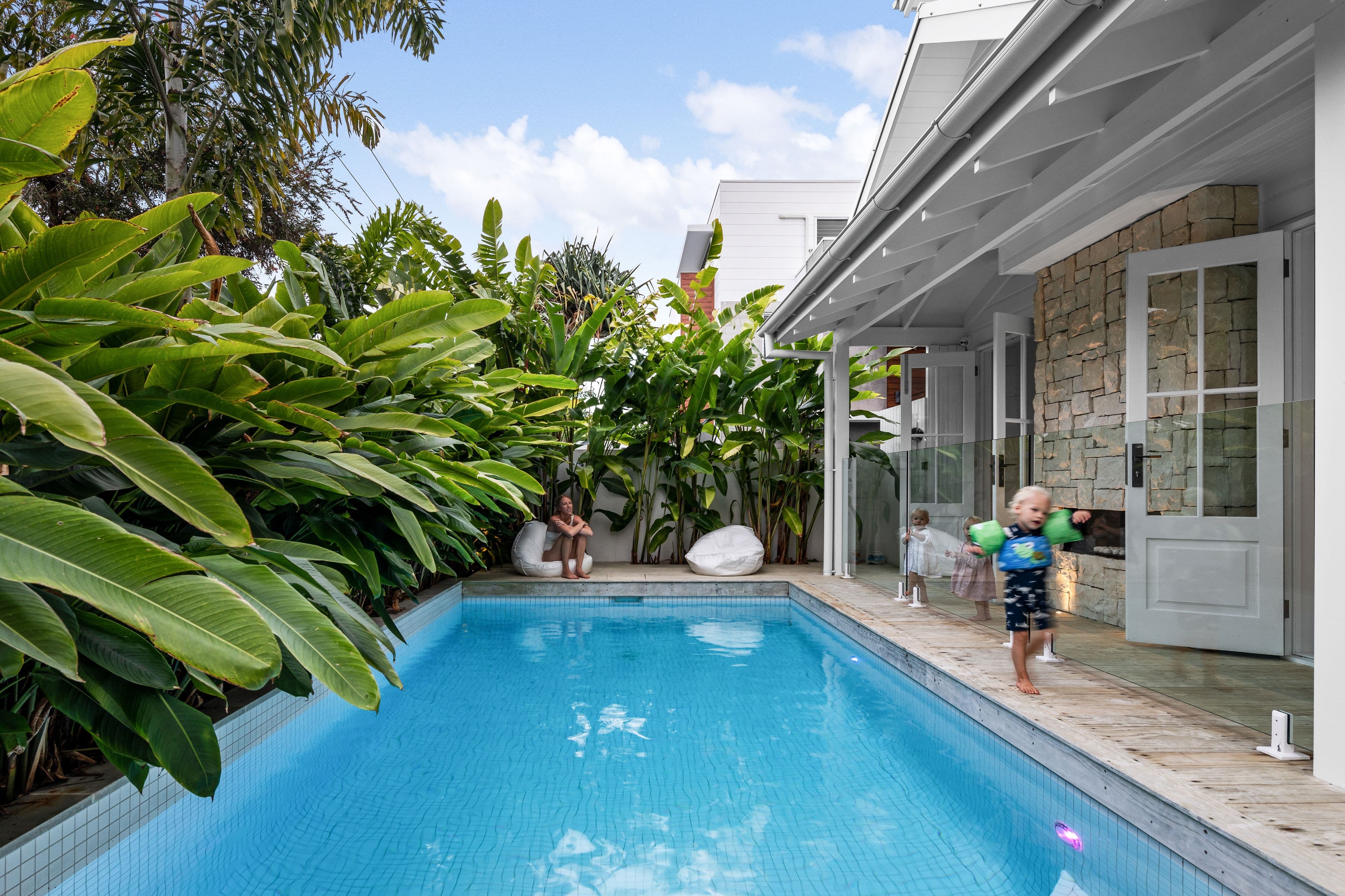 9 Guyra Avenue, Burleigh Heads QLD 4220, Burleigh Heads - Thumbnail 3