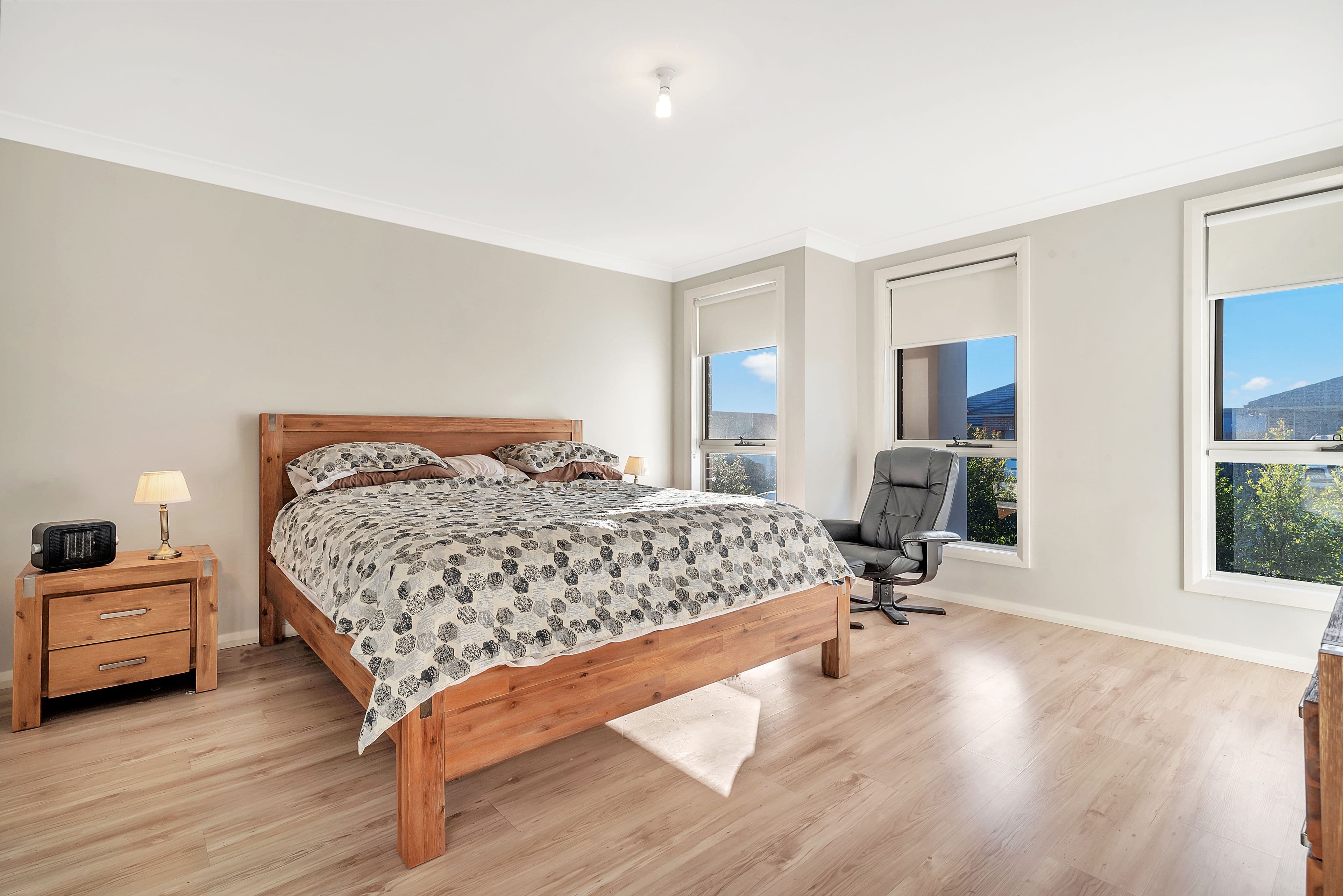 16 Richards Loop, Oran Park - Thumbnail 2