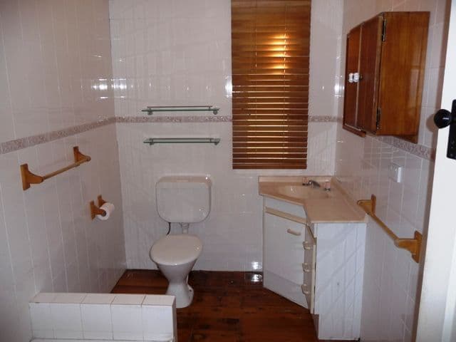 64  Graceville Avenue, GRACEVILLE QLD 4075, Graceville - Thumbnail 5