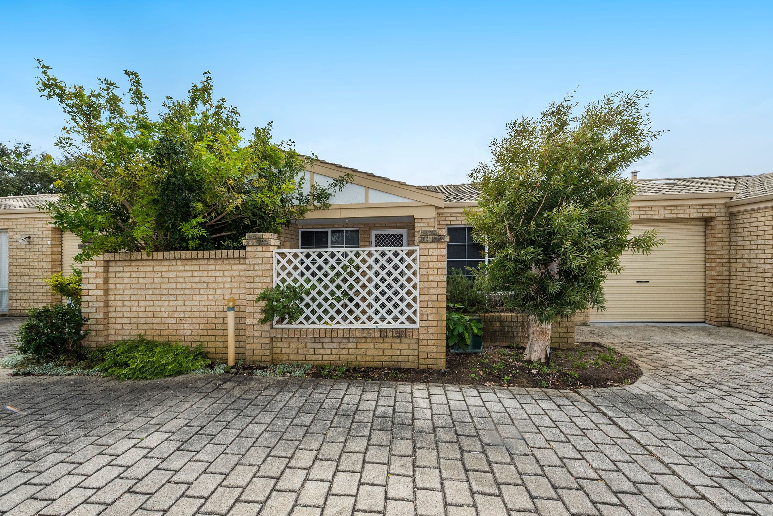 11 Bell Street, Rockingham WA 6168, Rockingham - Image 1