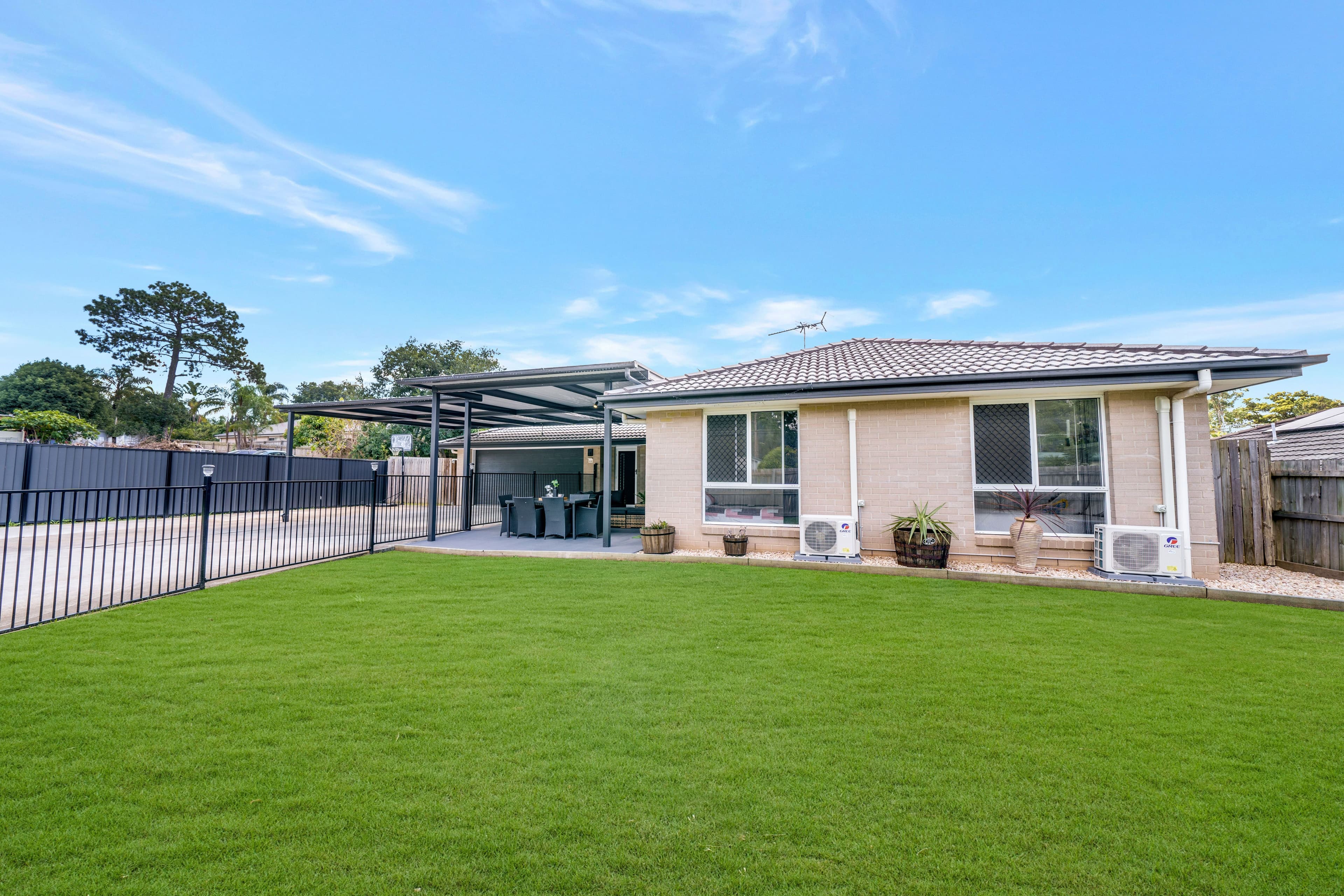 63B Richards Street, Loganlea QLD 4131, Loganlea - Thumbnail 2
