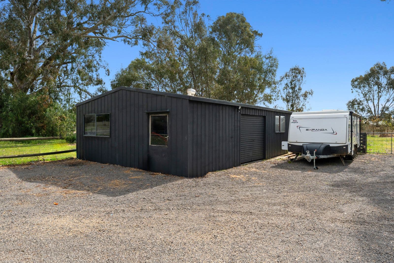 10 Garrett Street, Euroa VIC 3666, Euroa - Thumbnail 3