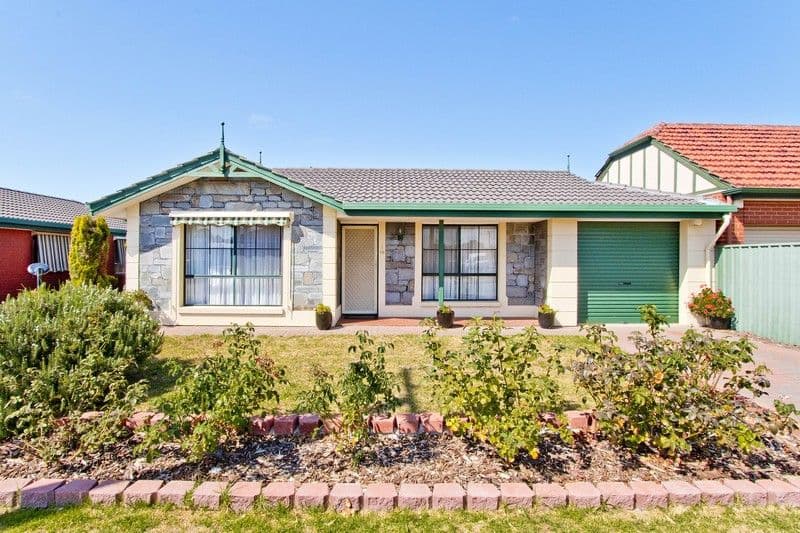 33 Golfers Avenue, Seaton SA 5023, Seaton - Image 1