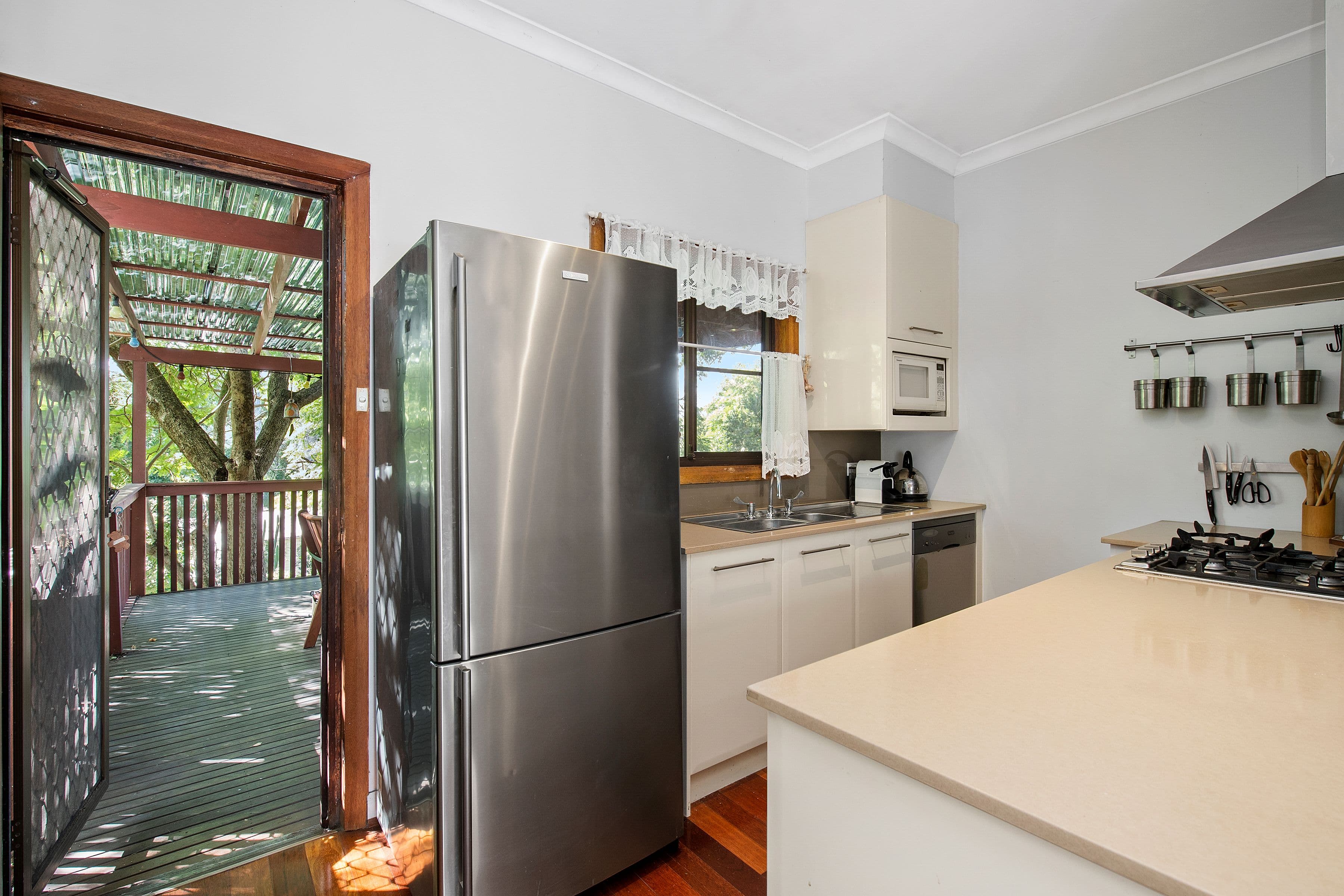 21 Stuart Avenue, Normanhurst NSW 2076, Normanhurst - Thumbnail 3