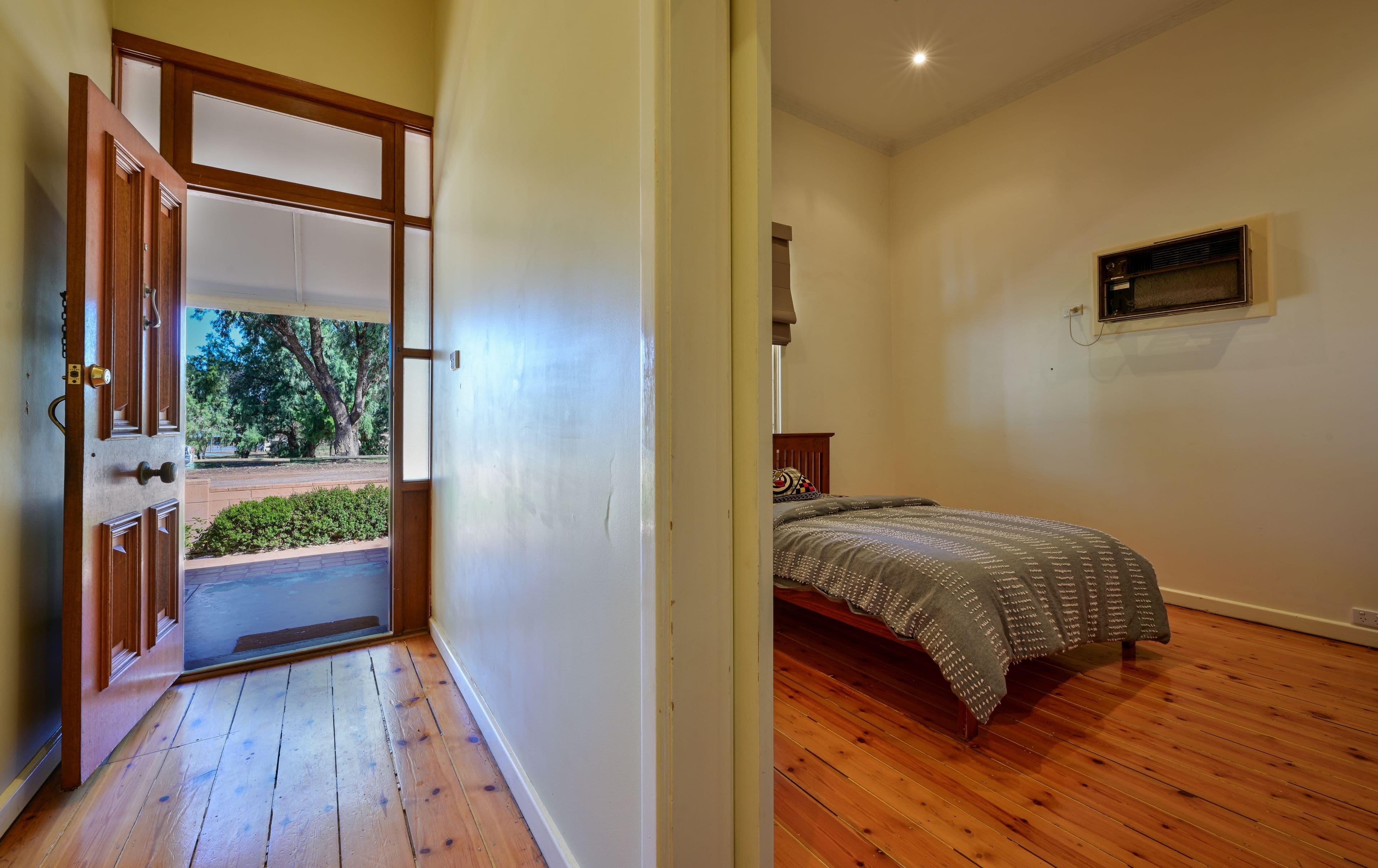 89 Flinders Terrace, Port Augusta SA 5700, Port Augusta - Thumbnail 3