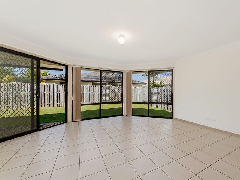 9 Essen Place, Oxenford QLD 4210, Oxenford - Thumbnail 4