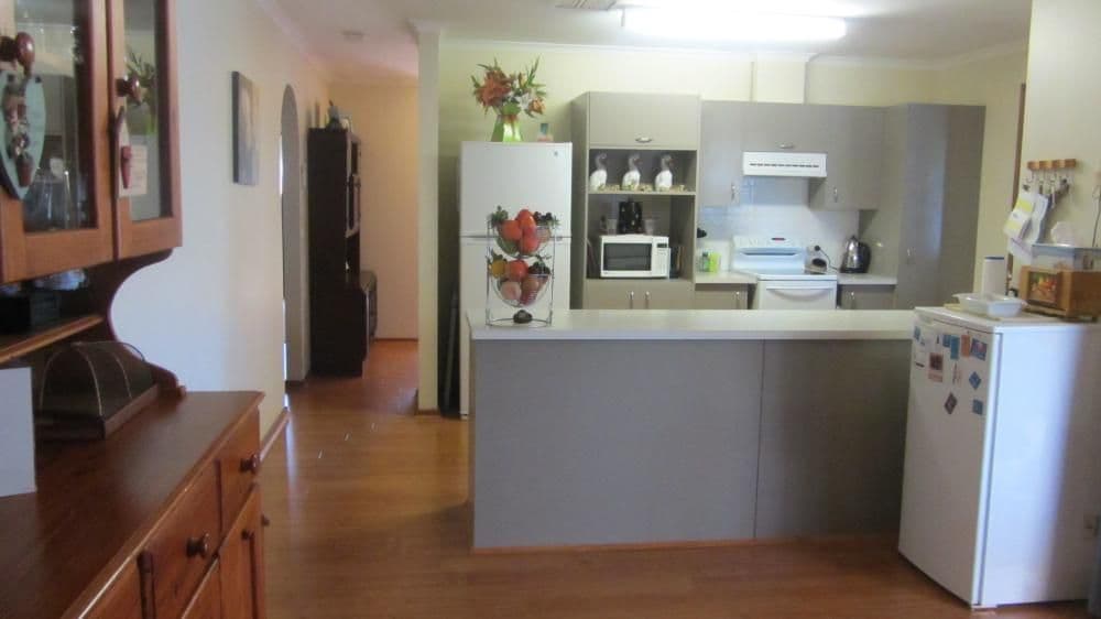 73 Wood Street, JINDERA NSW 2642, Jindera - Thumbnail 2