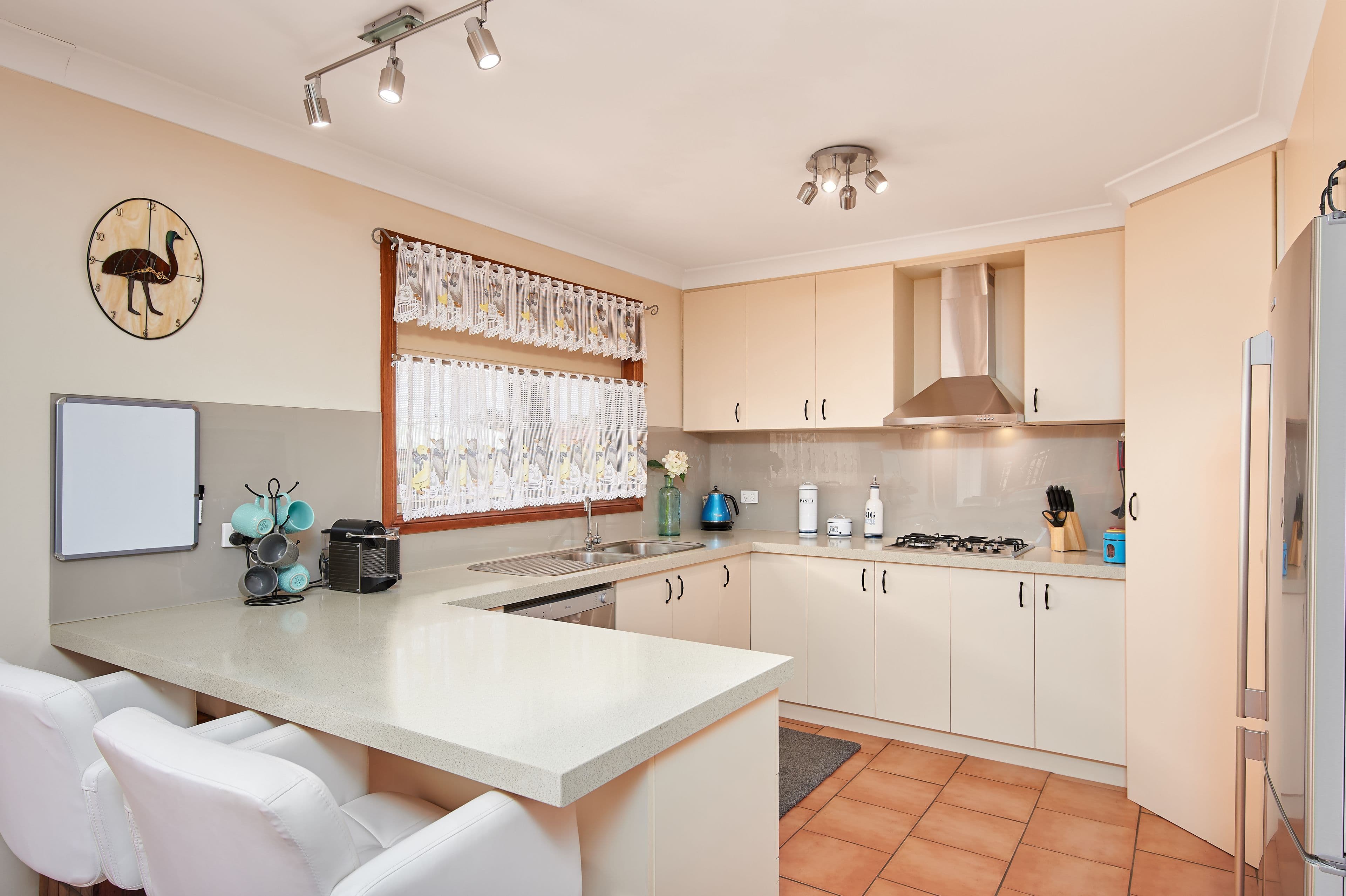 2 Kirrang Avenue, Glenfield Park - Thumbnail 2