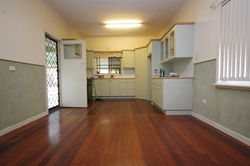 35 Apara Way, NOLLAMARA WA 6061, Nollamara - Thumbnail 3
