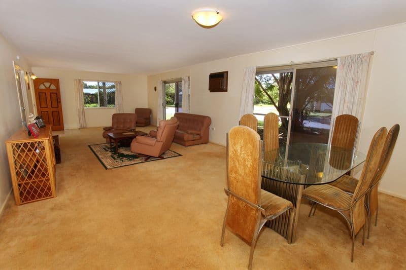 37  Surf Road, ALEXANDRA HEADLAND QLD 4572, Alexandra Headland - Thumbnail 3