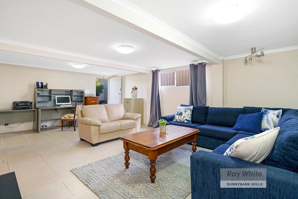 15 Novello Street, Mansfield QLD 4122, Mansfield - Thumbnail 3