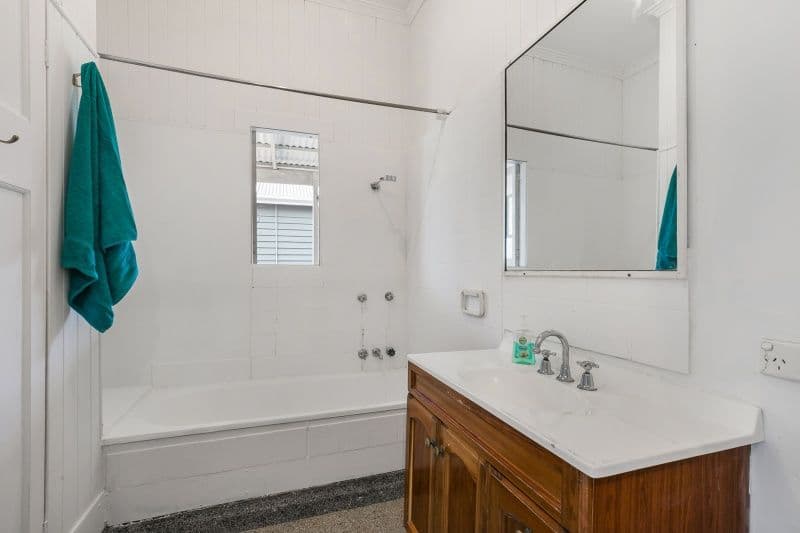 60 Carranya Street, Camp Hill QLD 4152, Camp Hill - Thumbnail 5