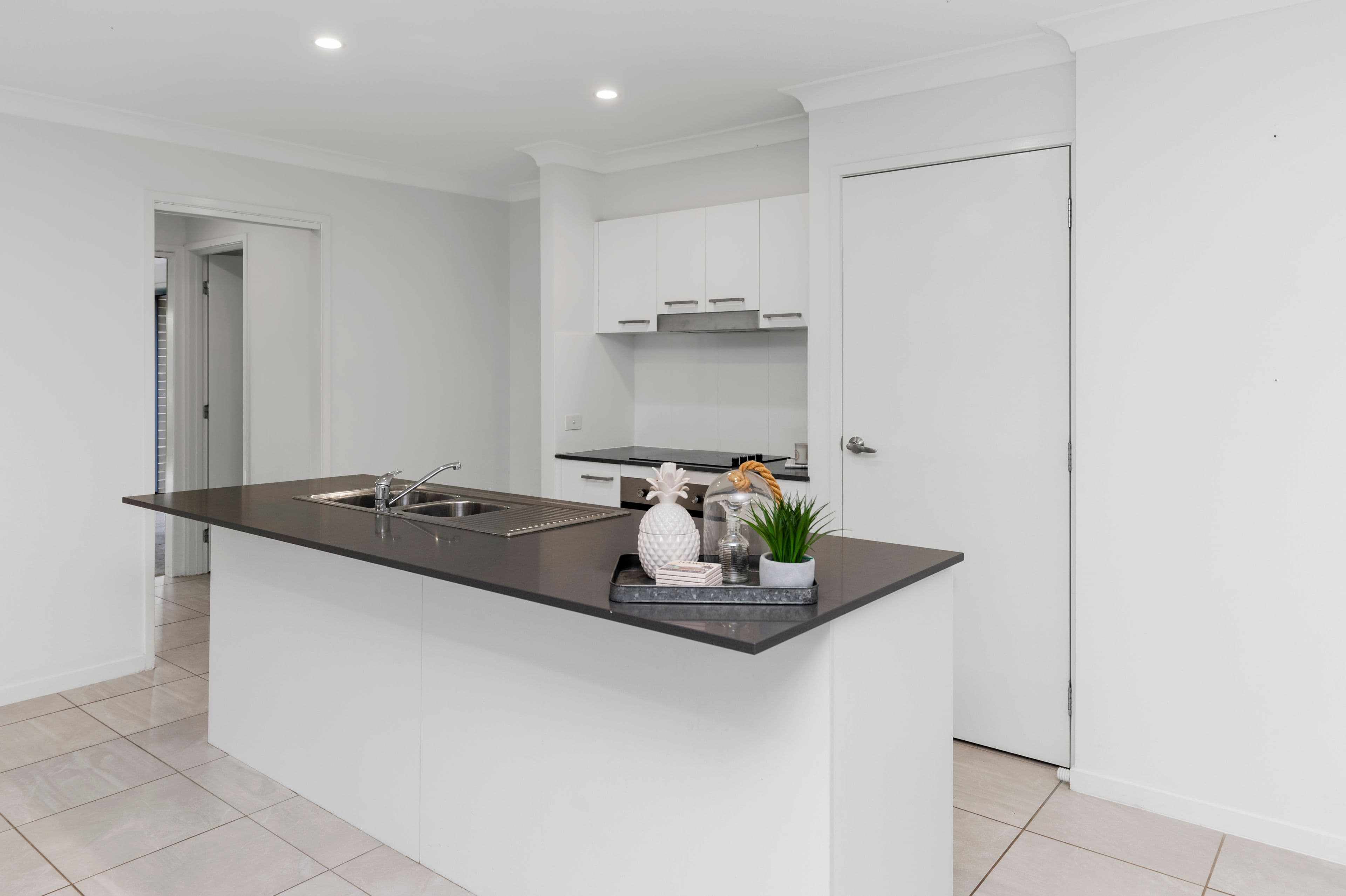 14 Wilmot Place, Helensvale QLD 4212, Helensvale - Thumbnail 4