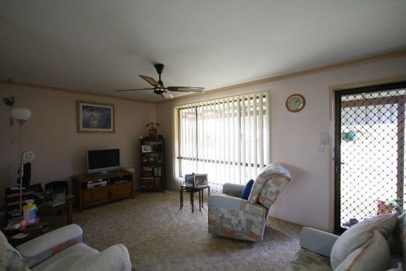 2 Holder Street, LOGANHOLME QLD 4129, Loganholme - Thumbnail 2