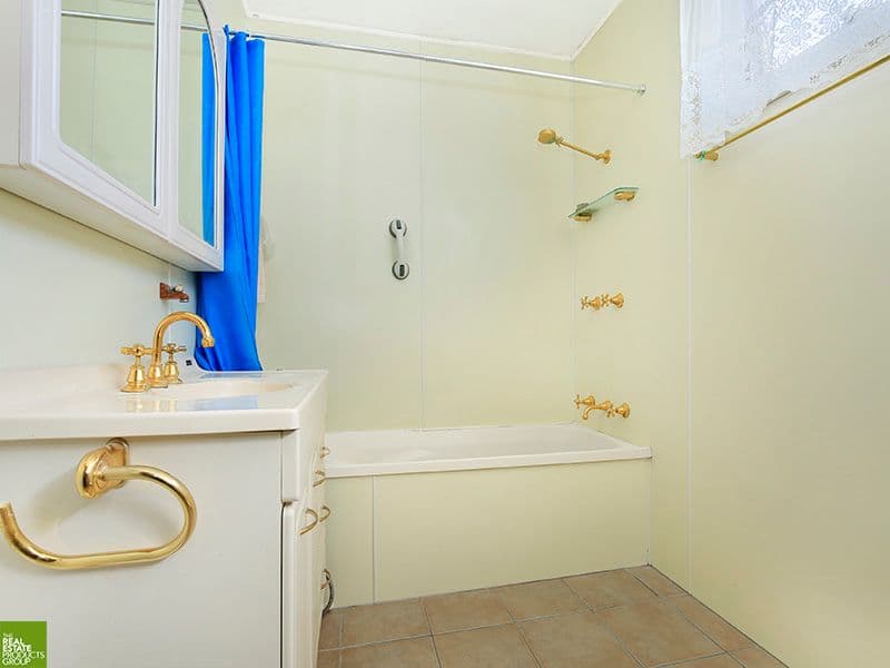 57 Captain Cook Drive, Barrack Heights - Thumbnail 5