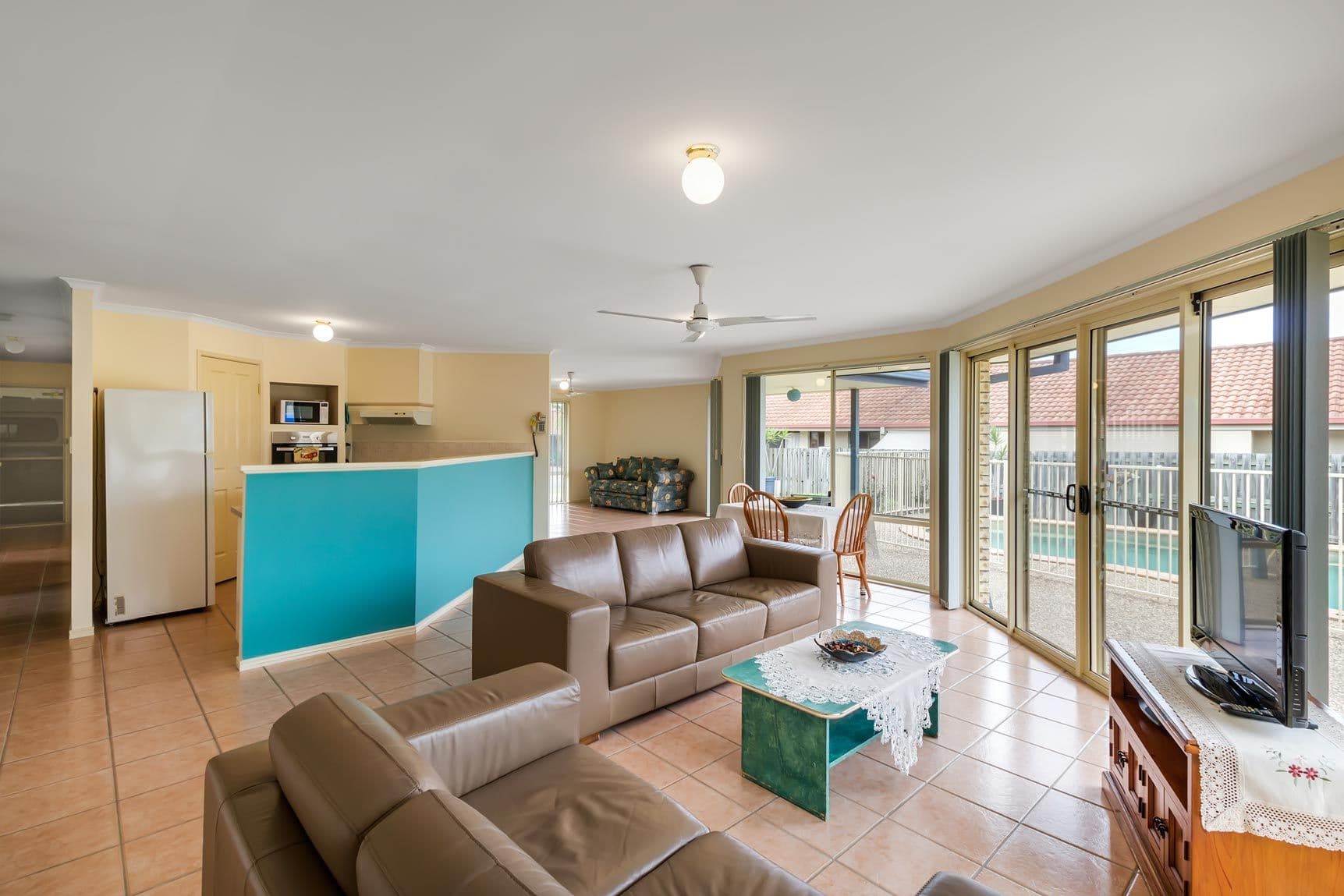 10 Silverash Street, Oxenford QLD 4210, Oxenford - Thumbnail 3