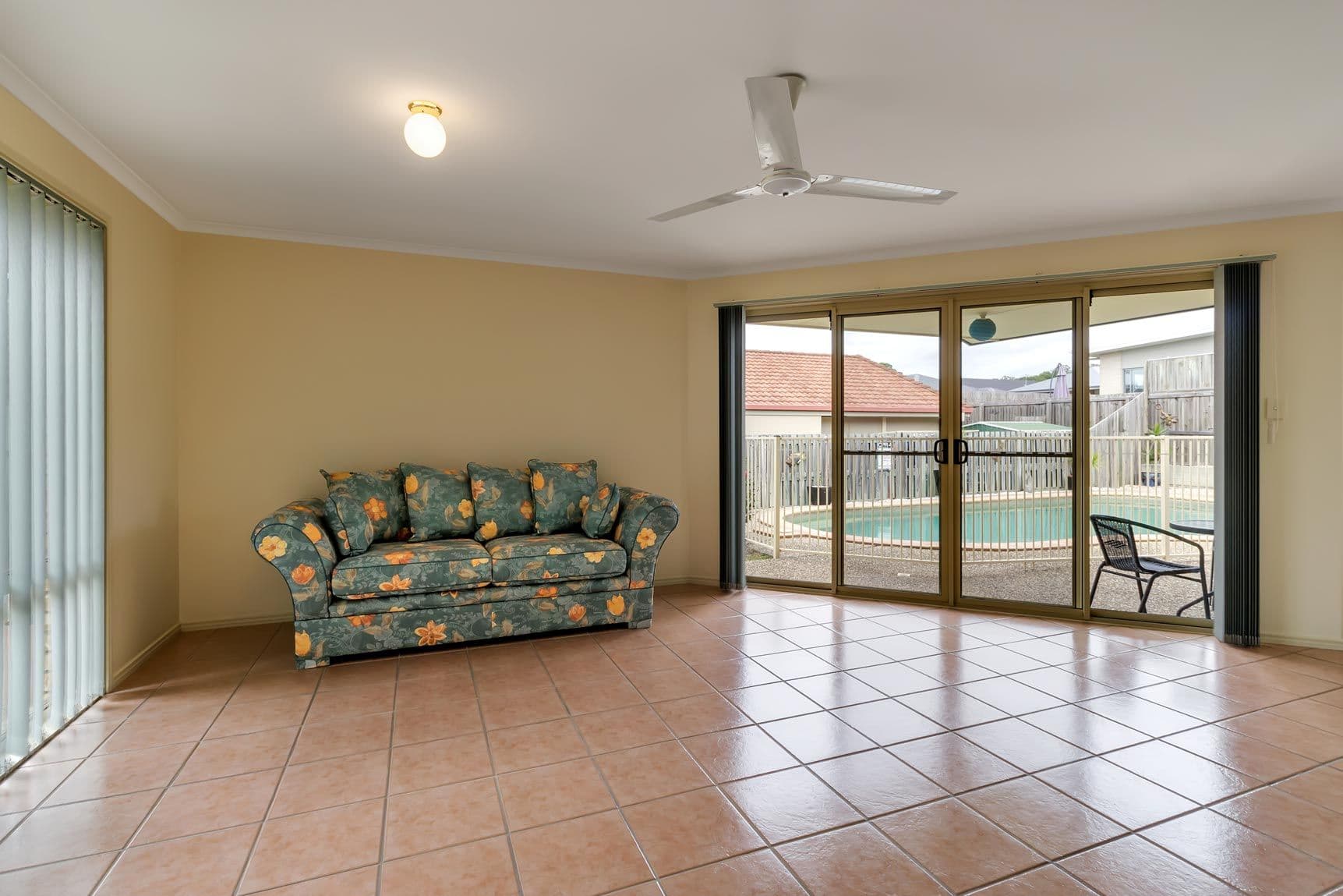 10 Silverash Street, Oxenford QLD 4210, Oxenford - Thumbnail 4