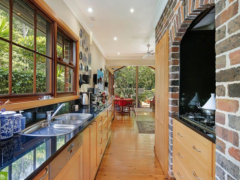 22 Foothills Road, Austinmer - Thumbnail 2