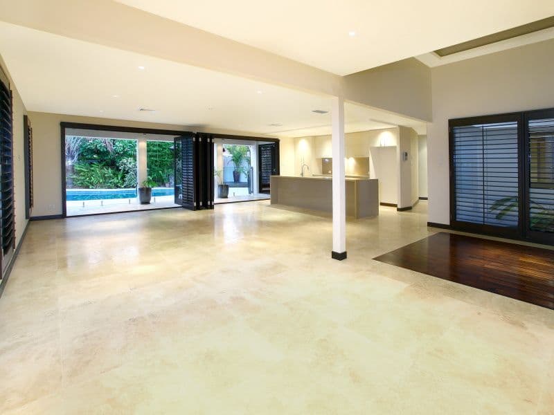 30 Remo Street, ISLE OF CAPRI QLD 4217, Isle Of Capri - Thumbnail 2
