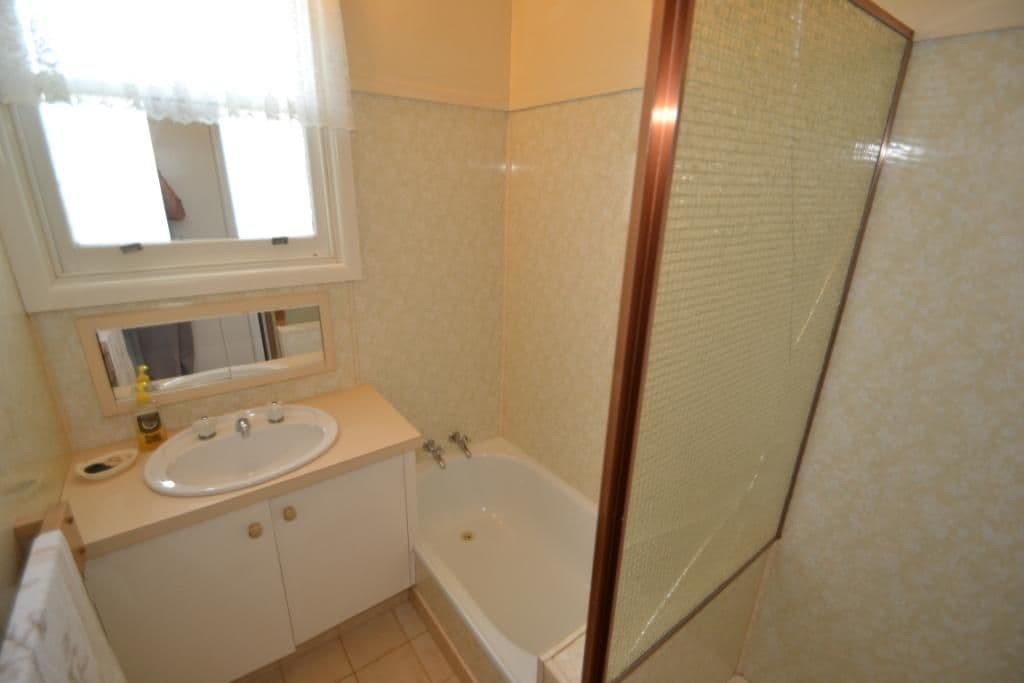 45 Anglesey Street, SEYMOUR VIC 3660, Seymour - Thumbnail 5