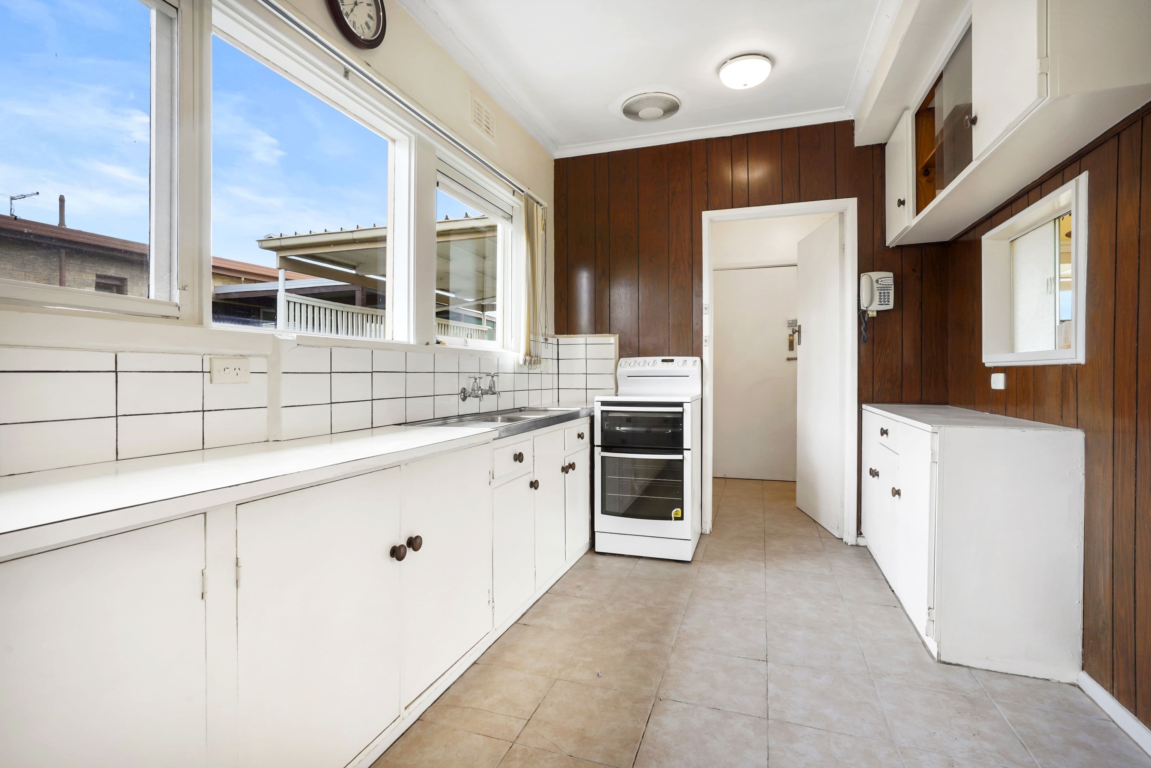 4 Leeside Street, Dandenong North VIC 3175, Dandenong North - Thumbnail 4