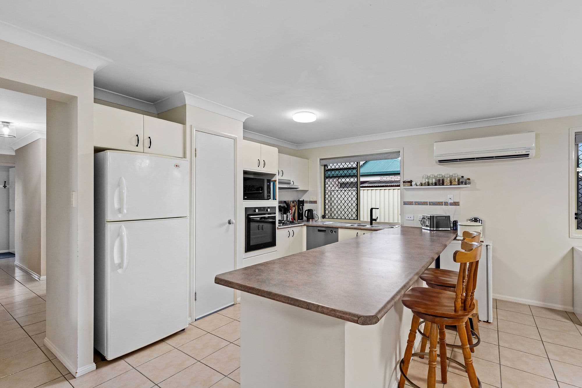 5 Hazlehead Place, Oxley QLD 4075, Oxley - Thumbnail 5