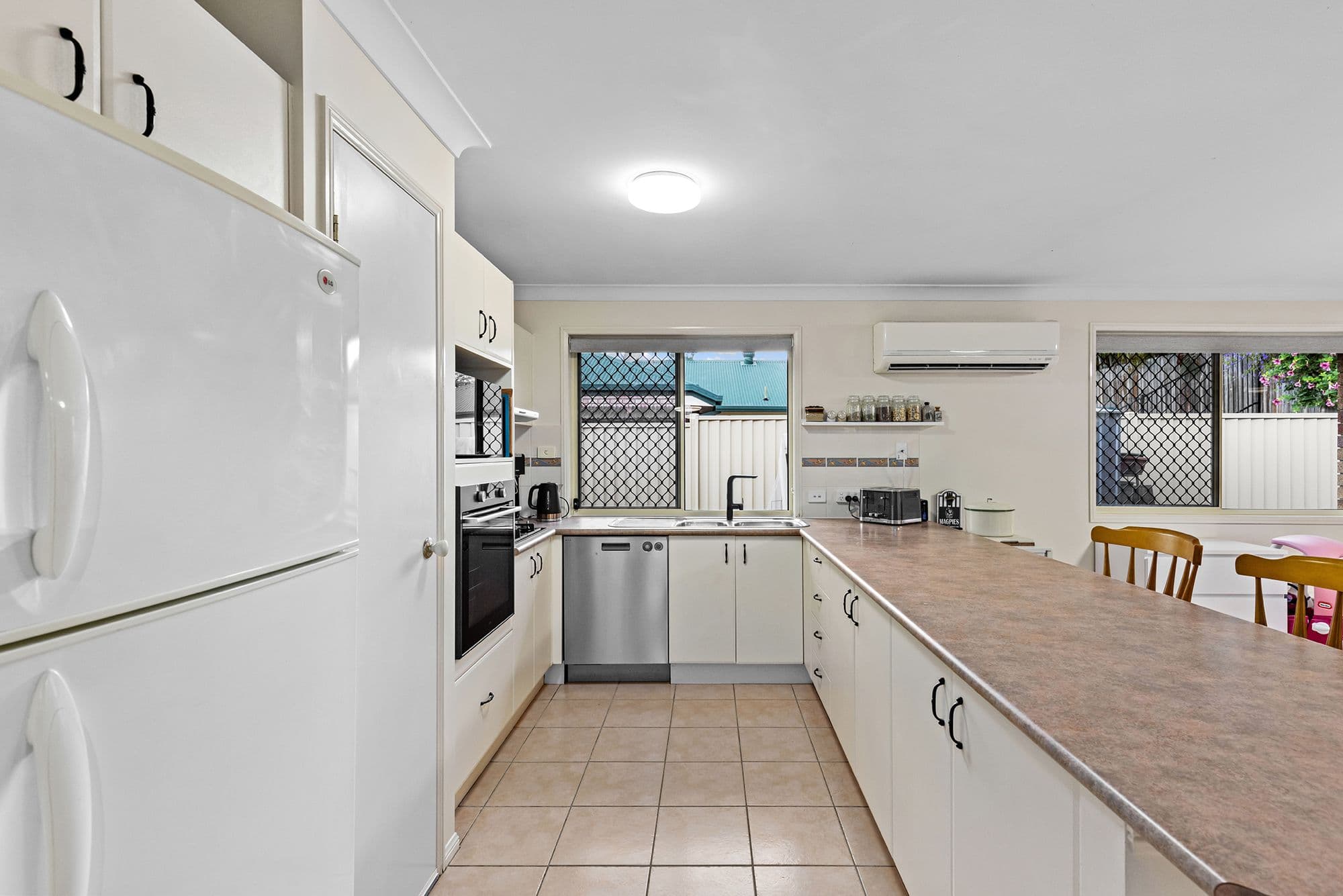 5 Hazlehead Place, Oxley QLD 4075, Oxley - Thumbnail 6