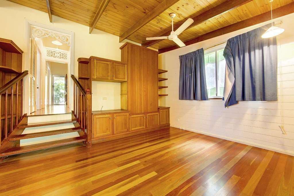 10  Fifth Street, RAILWAY ESTATE QLD 4810, Railway Estate - Thumbnail 2
