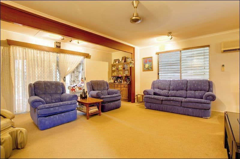 1 Karanya Street, MOUNT LOUISA QLD 4814, Mount Louisa - Thumbnail 7
