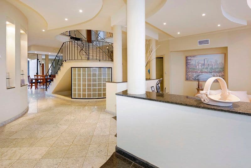 2 Lomandra Place, ALFORDS POINT NSW 2234, Alfords Point - Thumbnail 4