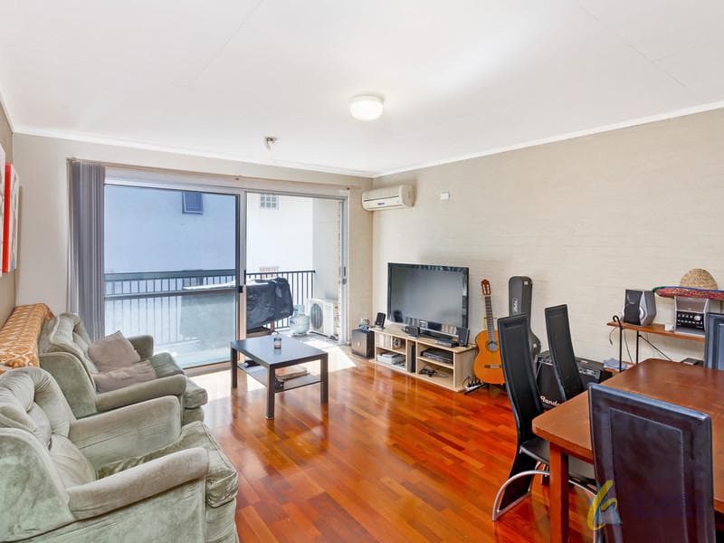 10/104 Gailey Rd,  St Lucia, St Lucia - Image 1