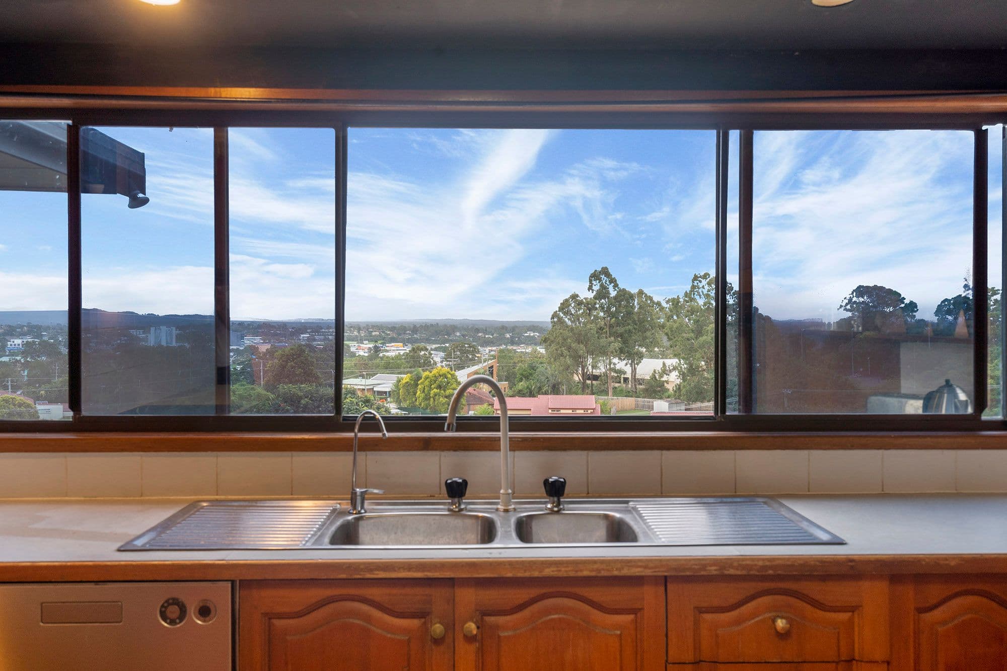 5 Paisley Court, Mount Warren Park QLD 4207, Mount Warren Park - Thumbnail 8