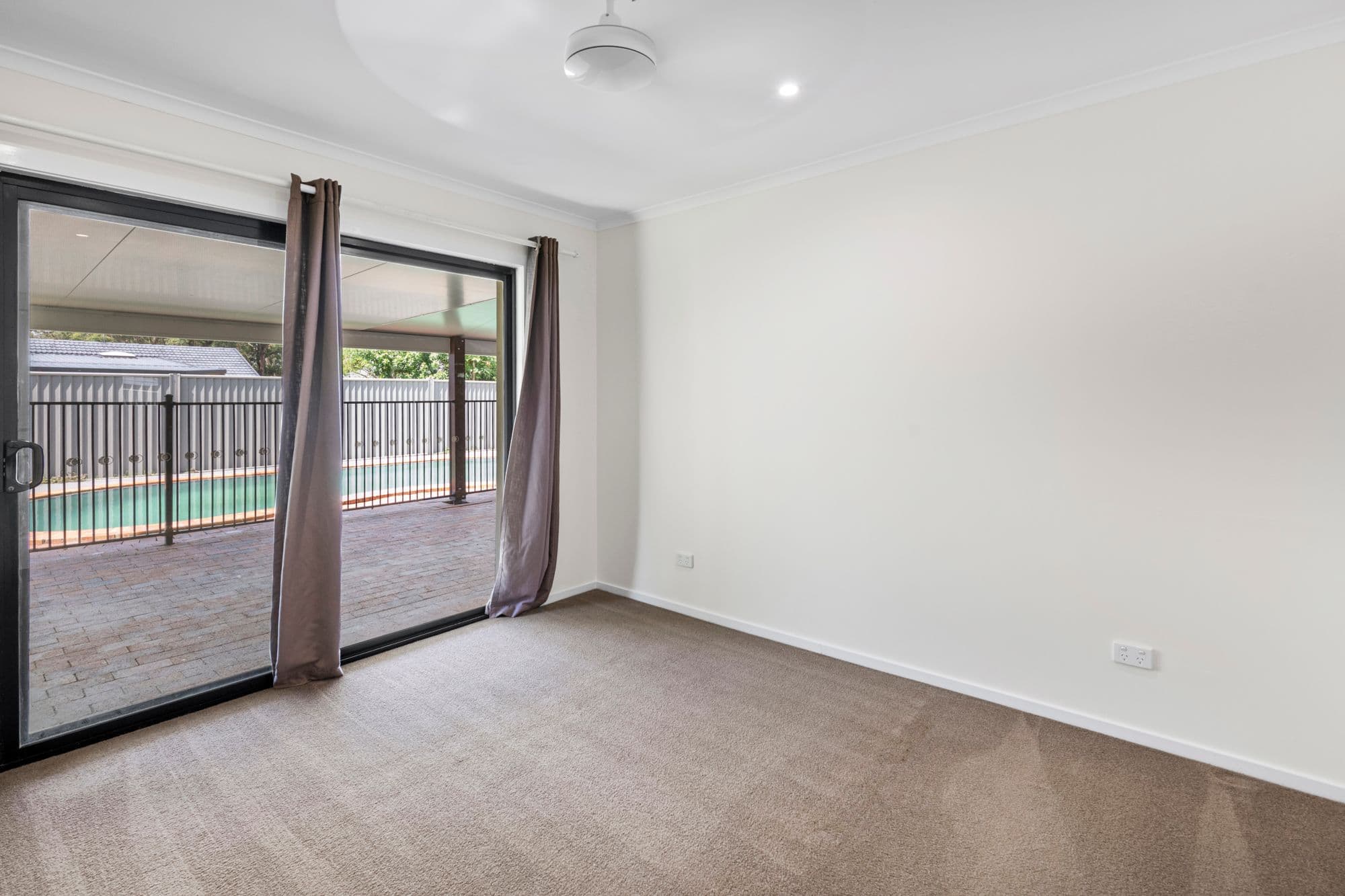 6 Menindee Avenue, Coombabah QLD 4216, Coombabah - Thumbnail 8