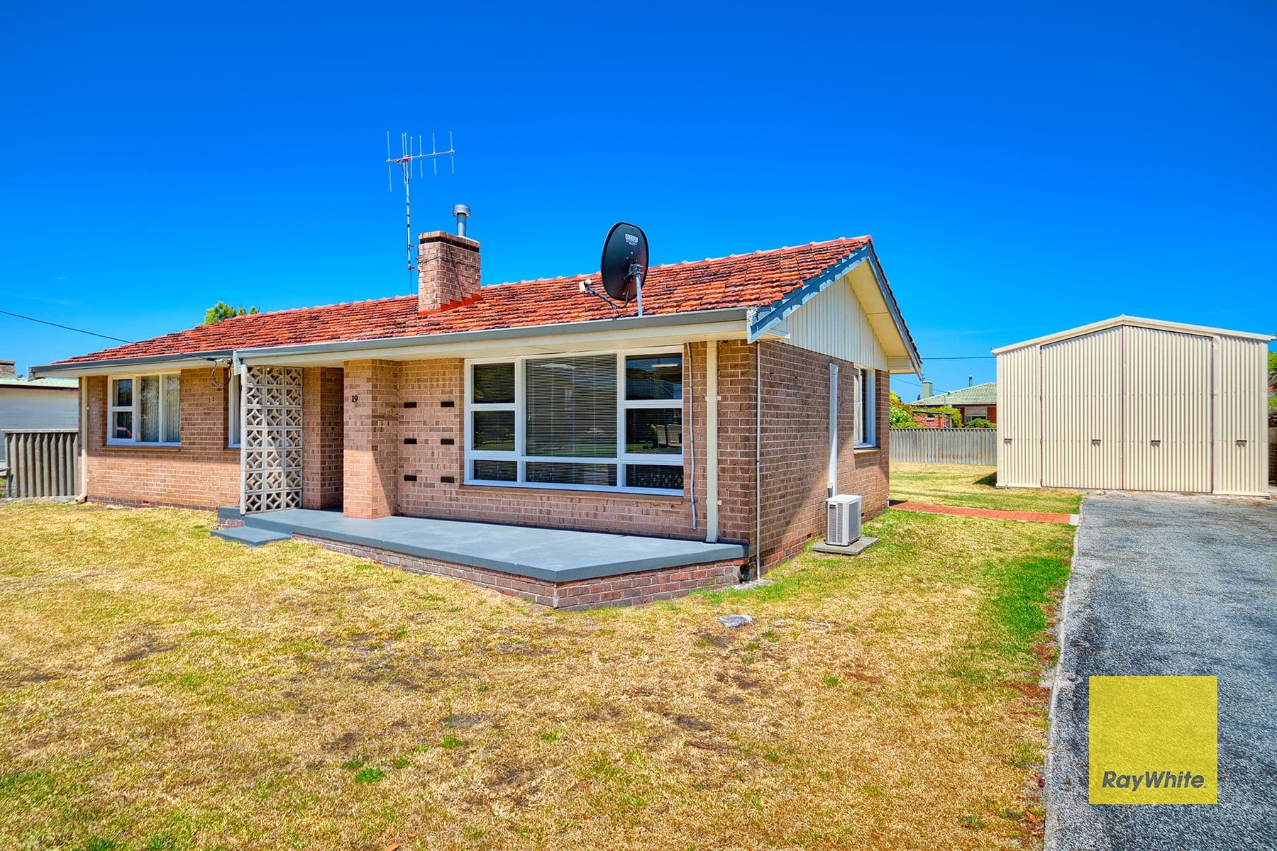 19 Manley Crescent, Collingwood Heights WA 6330, Collingwood Heights - Thumbnail 2