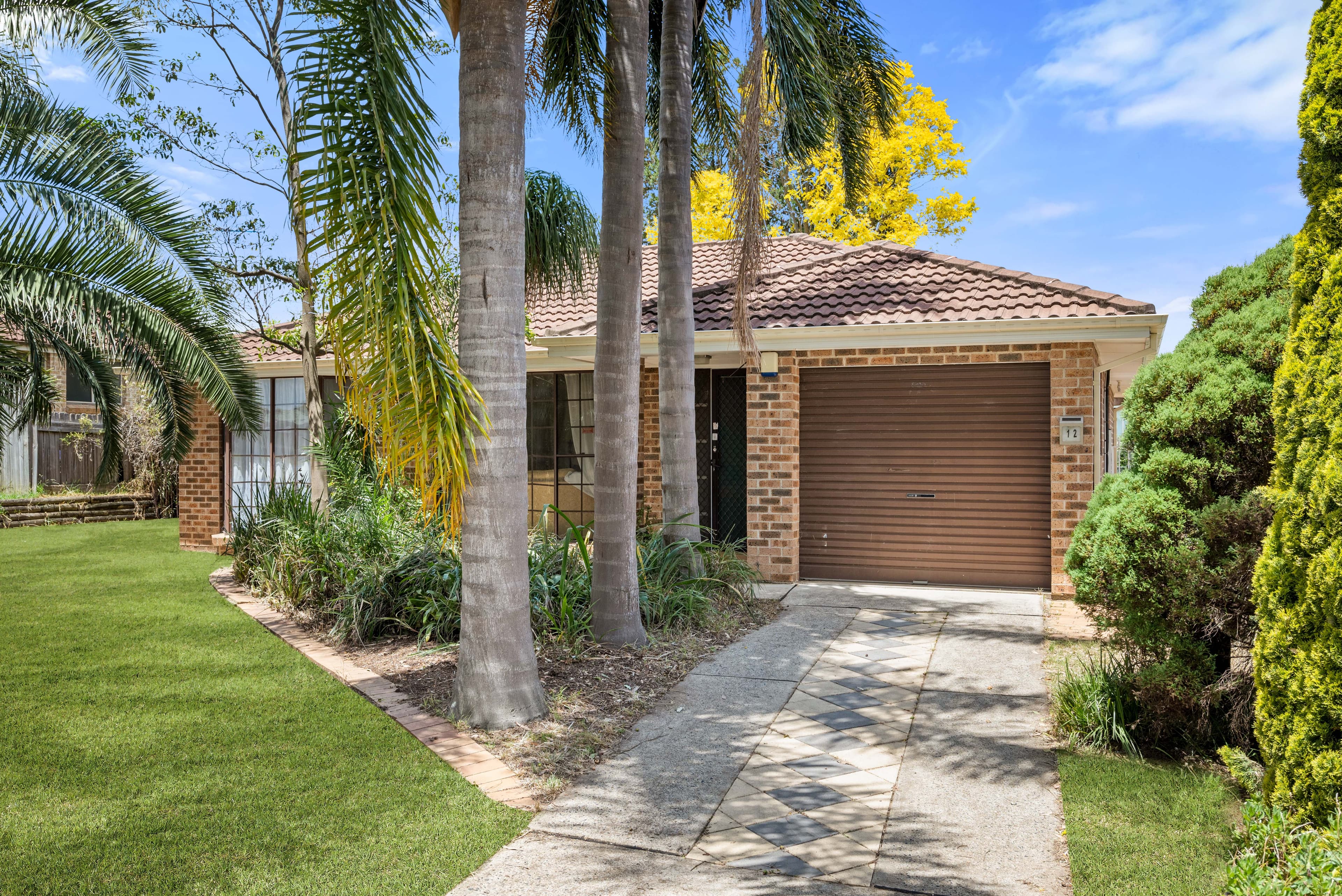12 Astelia Street, Macquarie Fields NSW 2564, Macquarie Fields - Thumbnail 2