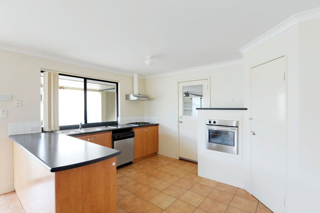 4 Busan Way, PORT KENNEDY WA 6172, Port Kennedy - Thumbnail 7