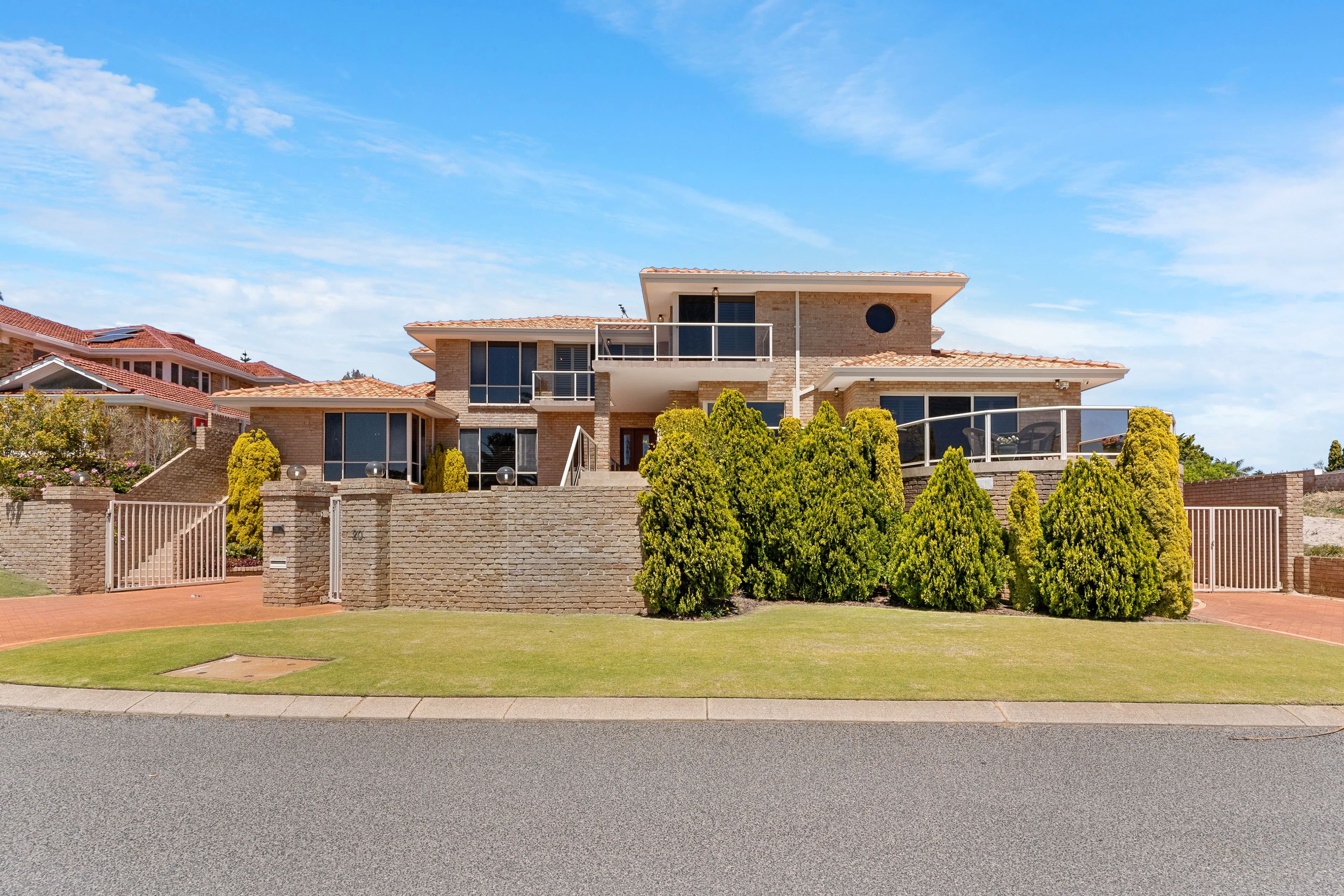 20 Vaucluse Place, Kallaroo WA 6025, Kallaroo - Image 1