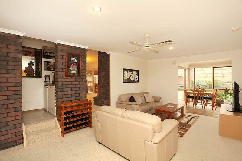 306 St Helena Road, SAINT HELENA VIC 3088, St Helena - Thumbnail 3