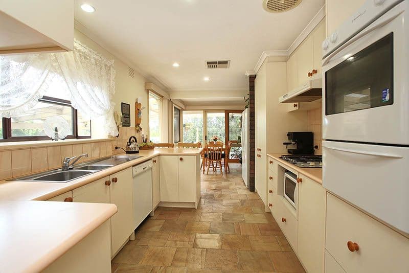 306 St Helena Road, SAINT HELENA VIC 3088, St Helena - Thumbnail 5