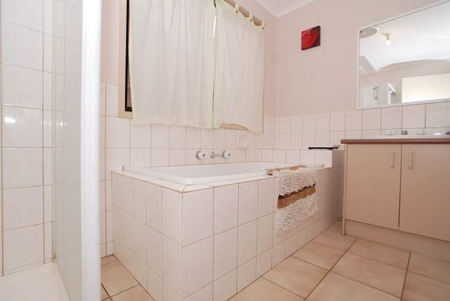 15 Wackett Street, LAVERTON VIC 3028, Laverton - Thumbnail 5