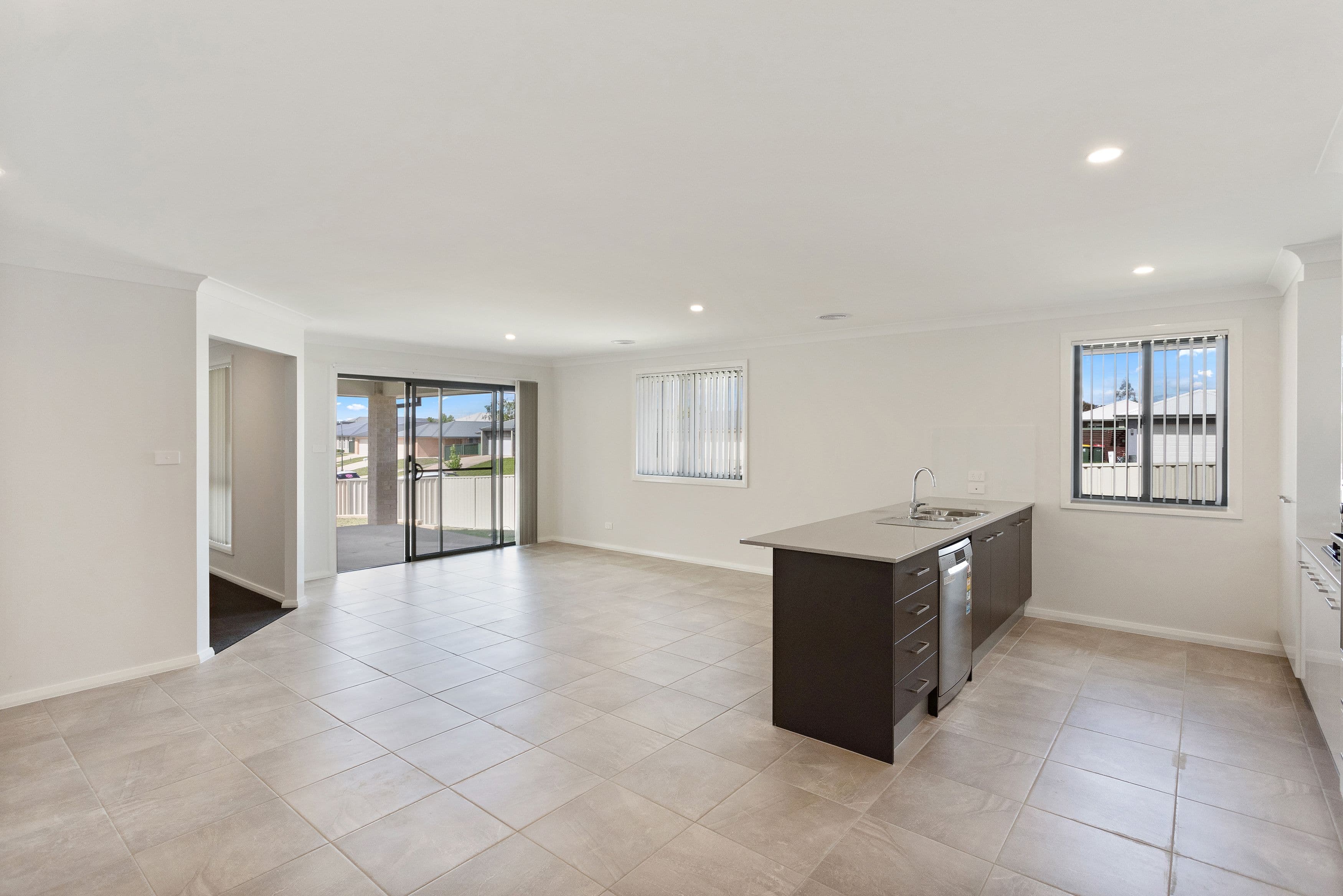 2 Meagher Street, LLANARTH NSW 2795, Llanarth - Thumbnail 2