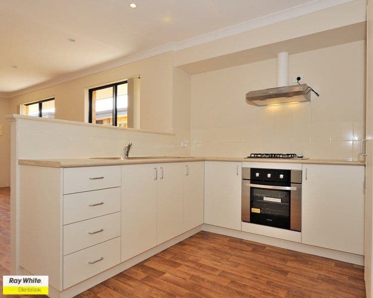 27 Grassdale Parkway, ELLENBROOK WA 6069, Ellenbrook - Thumbnail 3
