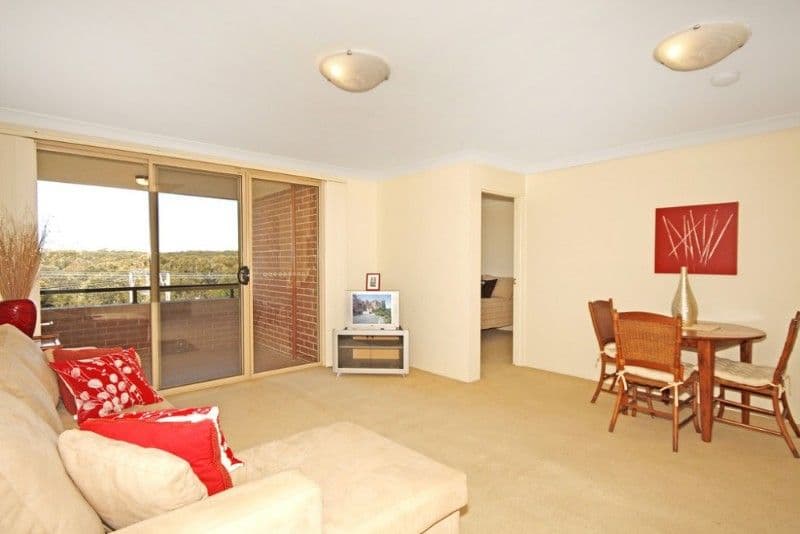 39-41 Railway Parade, ENGADINE NSW 2233, Engadine - Thumbnail 2