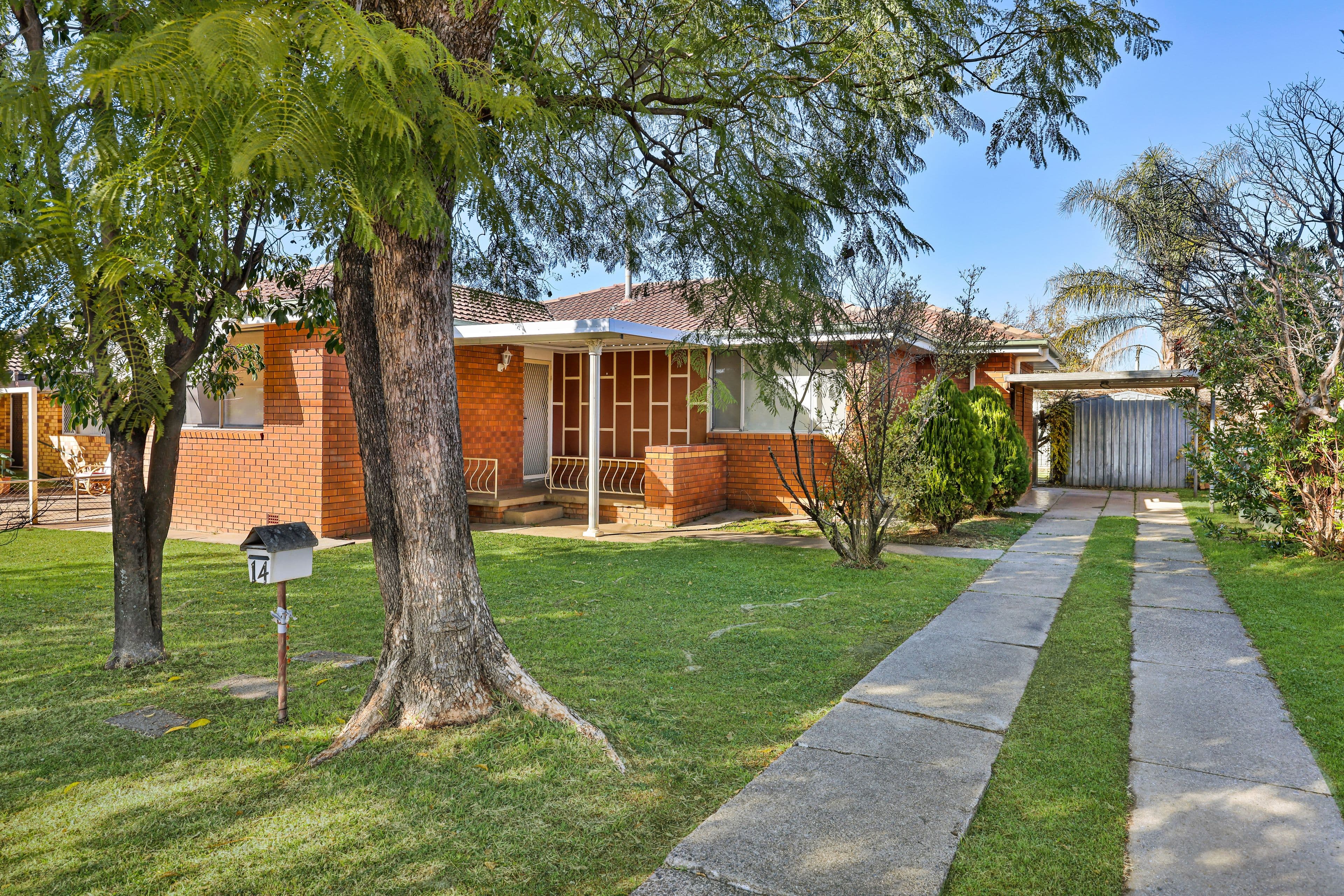 14 Larool Street, Tamworth NSW 2340, South Tamworth - Image 1
