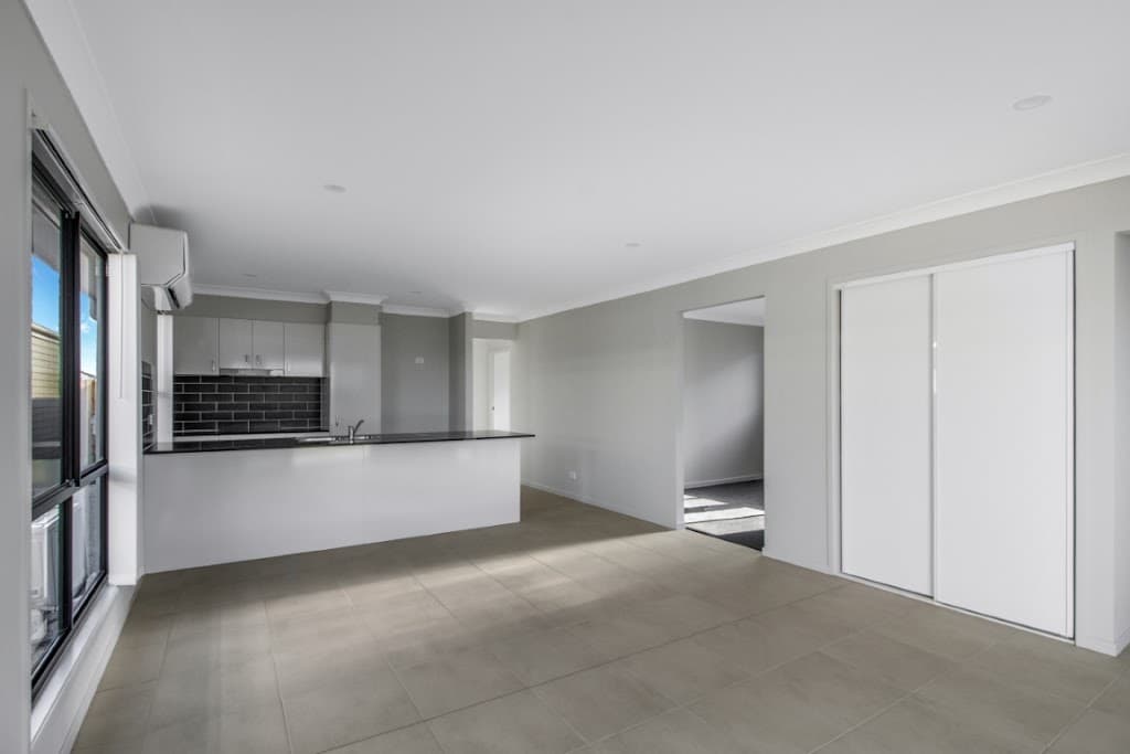 45 Barnyard Drive, Park Ridge, QLD, 4125, Park Ridge - Thumbnail 2