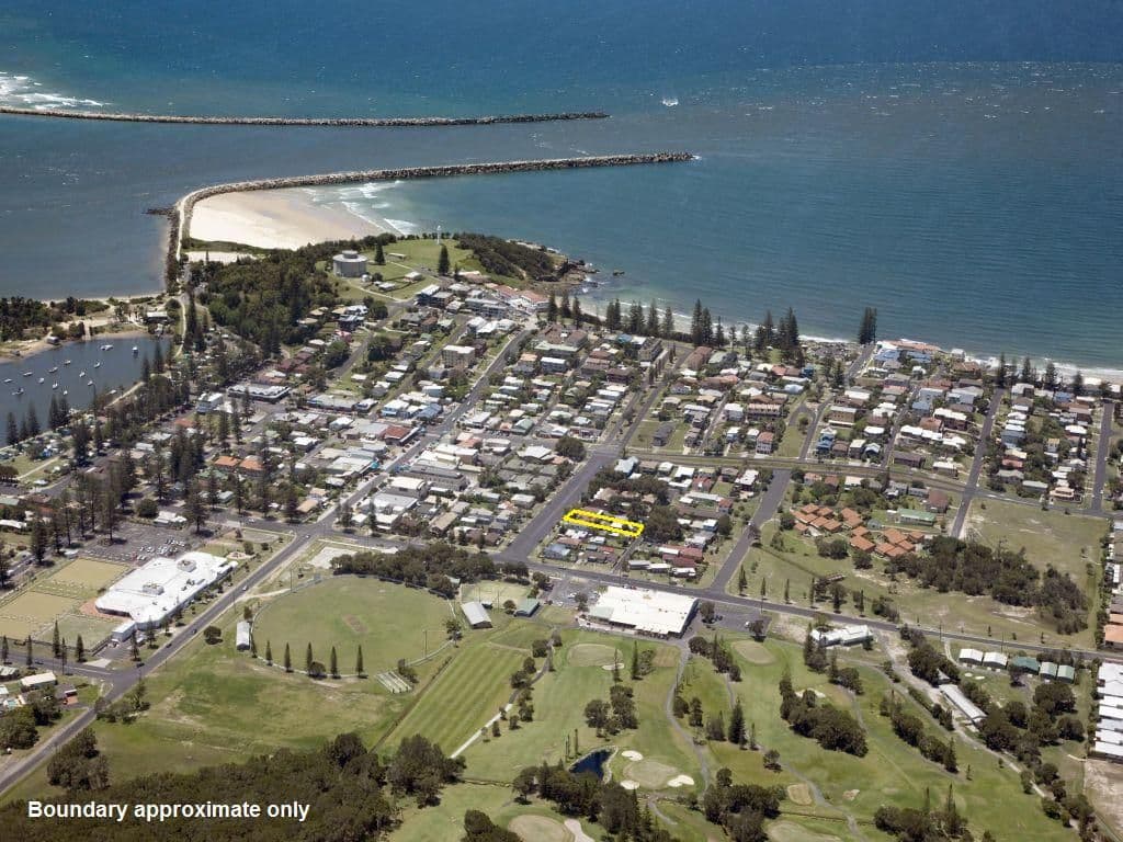 20 Beach Street, YAMBA NSW 2464, Yamba - Image 1