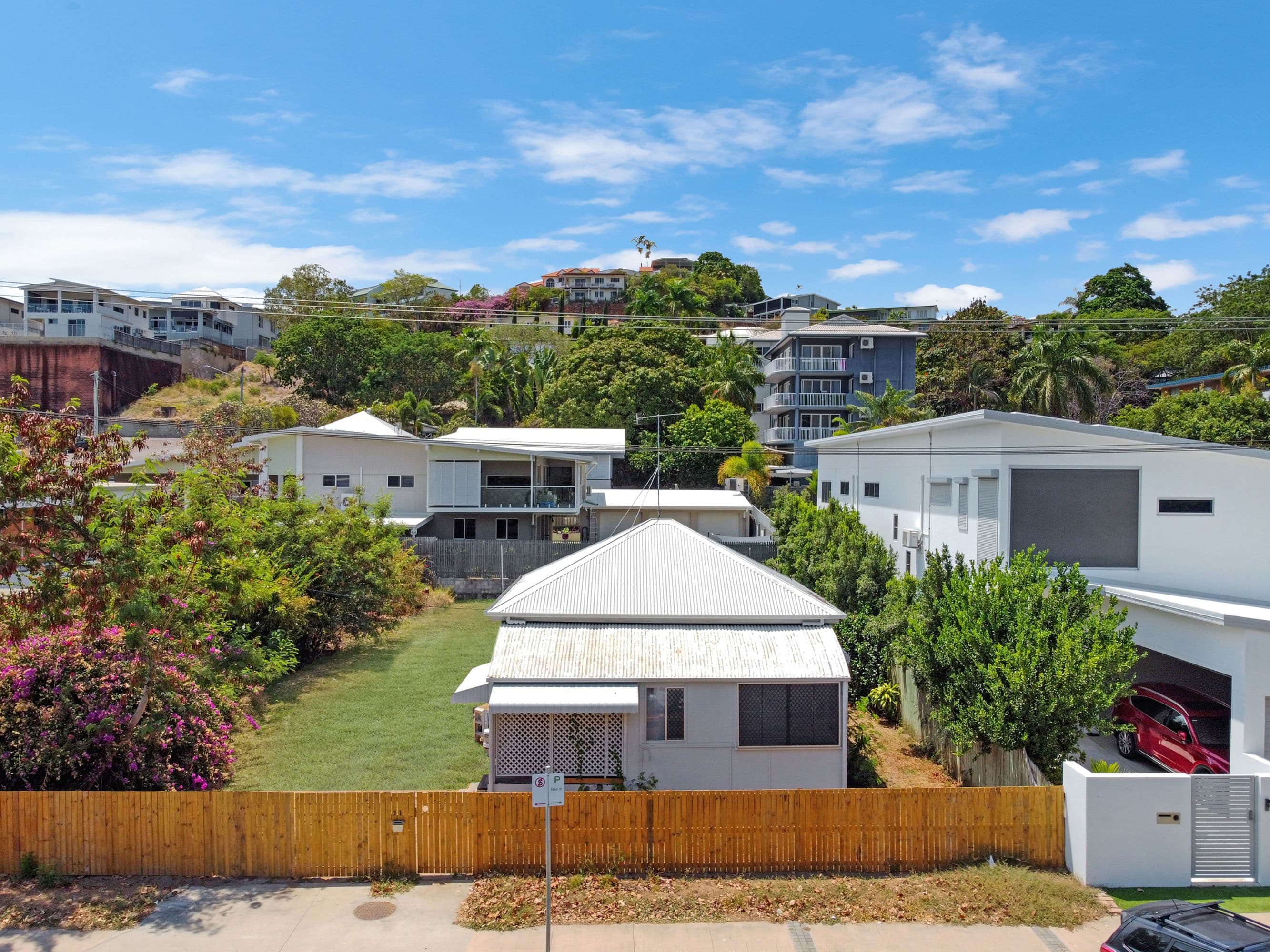 31 Gregory Street, North Ward QLD 4810, North Ward - Thumbnail 2