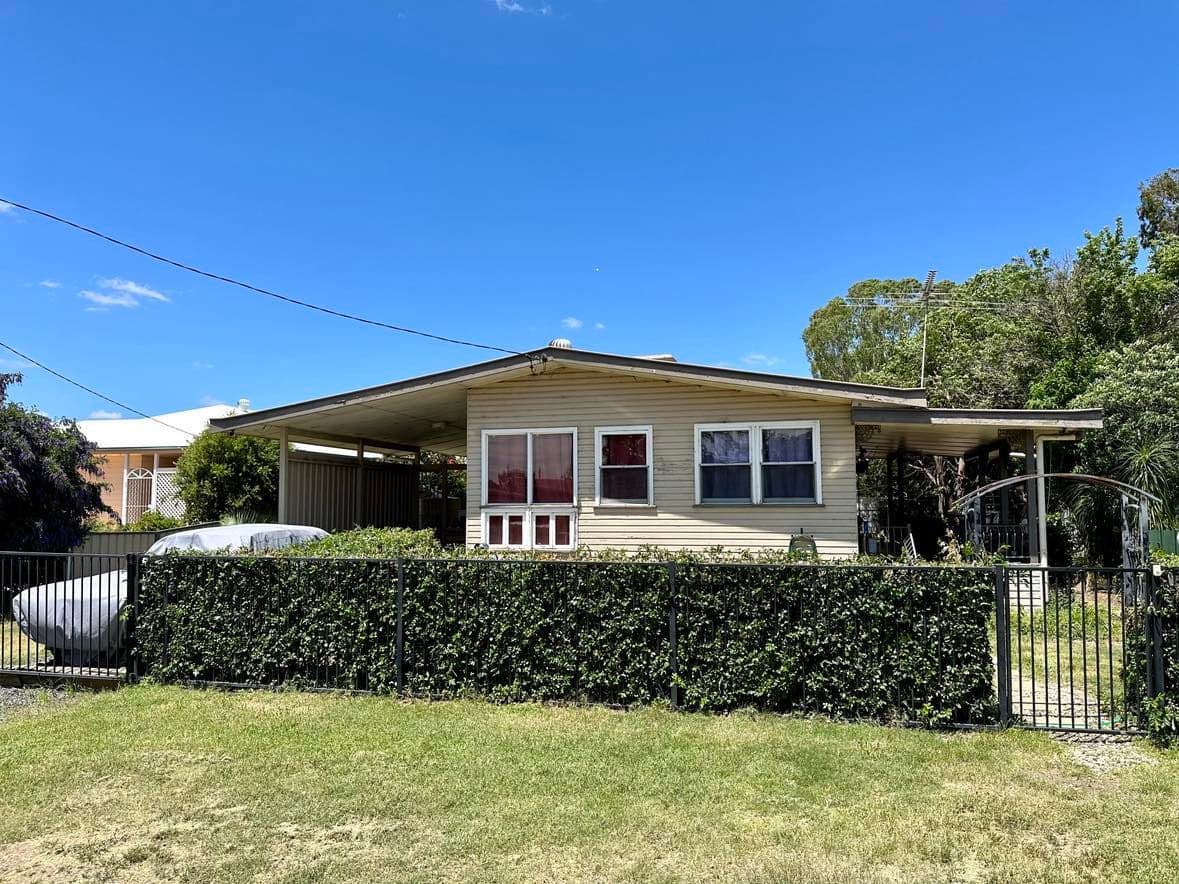 38 Moreton Street, Dalby QLD 4405, Dalby - Image 1