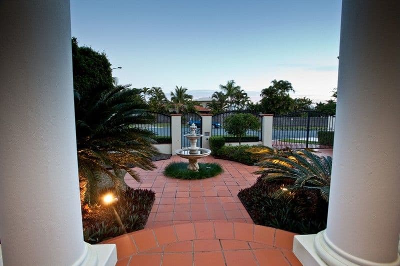 3 Arrowsmith Court, PARADISE POINT QLD 4216, Paradise Point - Thumbnail 5
